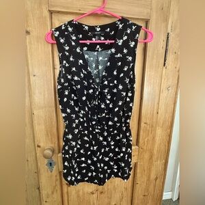 Forever 21 Romper Lace Up Front Black w/White Flowers Size Small Fairy Goth